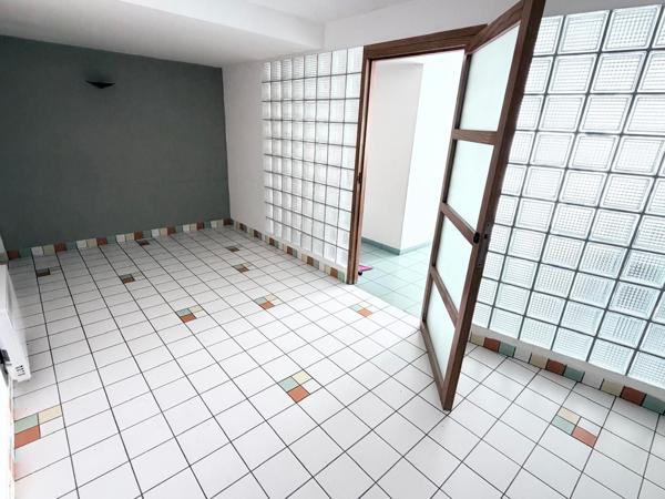 À vendre - bureaux de 77 m² à VILLENEUVE D ASCQ