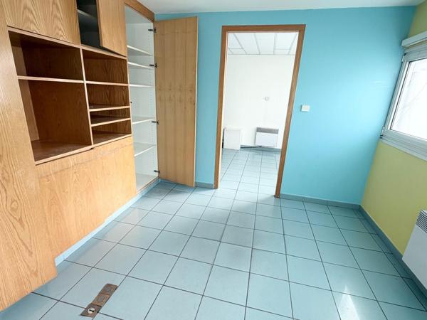 À vendre - bureaux de 77 m² à VILLENEUVE D ASCQ
