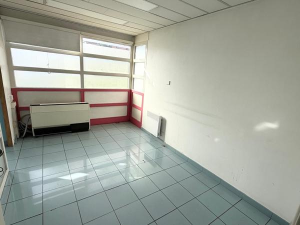 À vendre - bureaux de 77 m² à VILLENEUVE D ASCQ