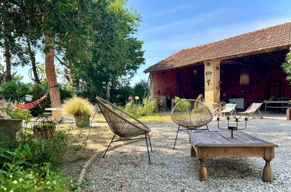 Mas de 219m2 au milieu des vignes