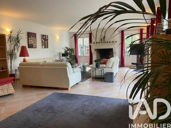 Maison à vendre 7 pièces 242 m² Vieux-Moulin