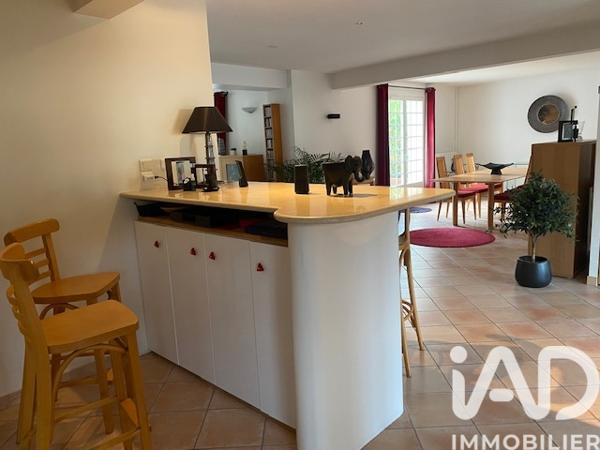 Maison à vendre 7 pièces 242 m² Vieux-Moulin