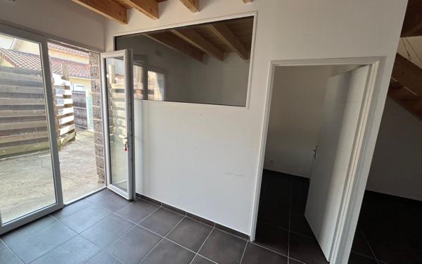 Maison à vendre    6 pièces • 269 m2 Montfort-en-Chalosse