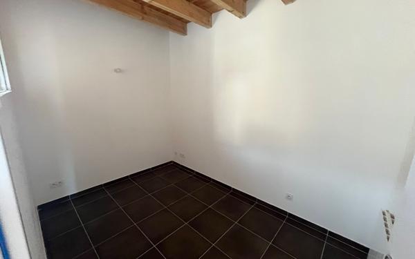 Maison à vendre    6 pièces • 269 m2 Montfort-en-Chalosse