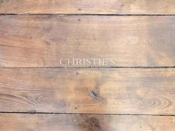 Élégante maison de ville de prestige, 8 chambres et un appartement 2 chambres, avec grand parc et vue sur le château