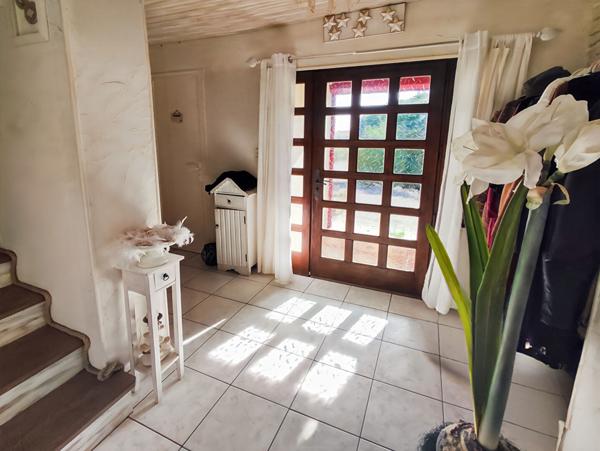 Charmant pavillon atypique sur sous-sol