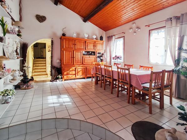 Charmant pavillon atypique sur sous-sol