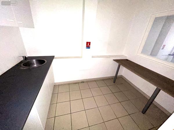 Bureaux à vendre à Saint-Omer dans le Pas-de-Calais (62500), ref :