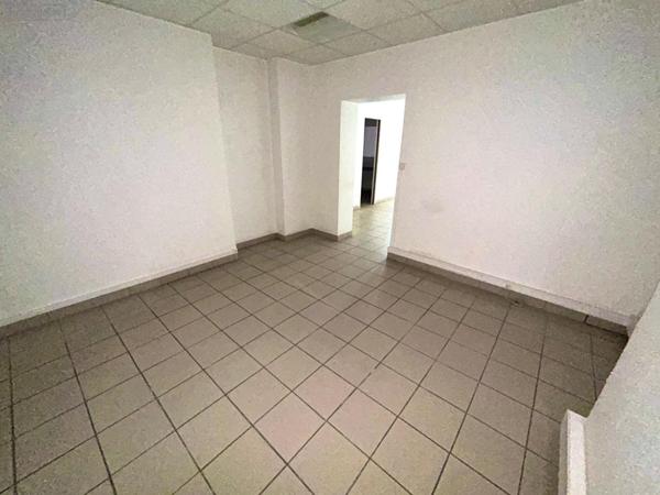 Bureaux à vendre à Saint-Omer dans le Pas-de-Calais (62500), ref :