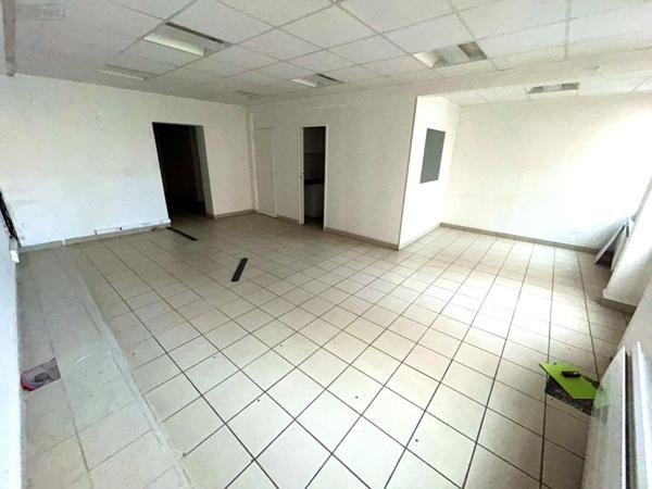 Bureaux à vendre à Saint-Omer dans le Pas-de-Calais (62500), ref :