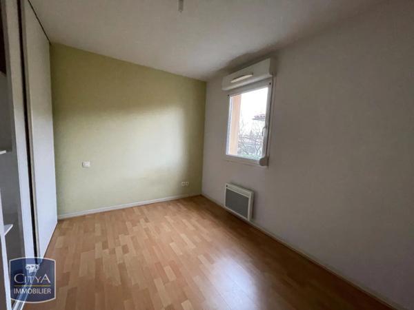 Appartement à louer 2 pièces 46.17m² Graulhet (81300)