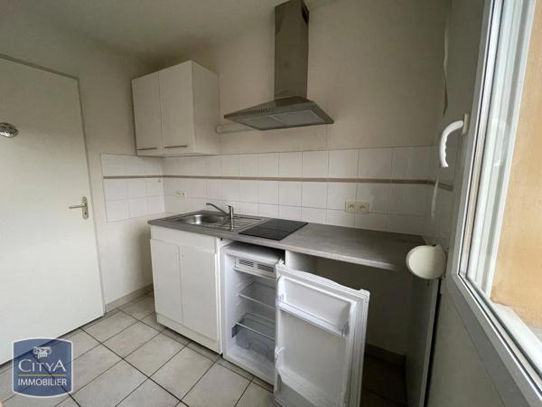 Appartement à louer 2 pièces 46.17m² Graulhet (81300)