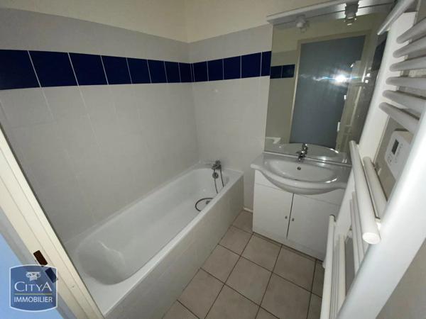 Appartement à louer 2 pièces 46.17m² Graulhet (81300)