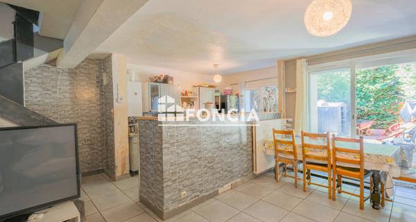 À vendre Maison 4 pièces 90 m² - Saint-étienne 42000