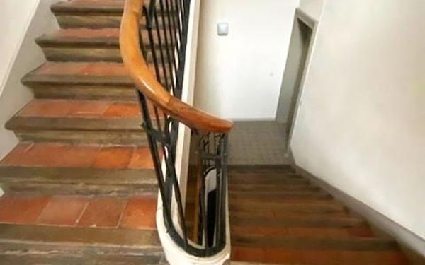 Immeuble à vendre    8 pièces •  Castres