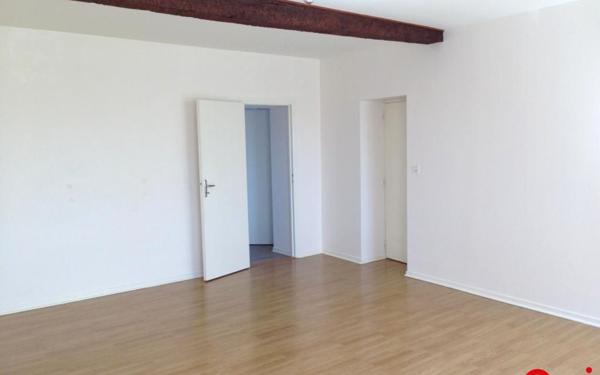 Immeuble à vendre    8 pièces •  Castres