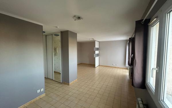 Appartement à vendre    1 pièce • 41 m2 Nanteuil-lès-Meaux