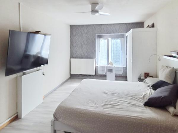 Immeuble
         10 pièces
        - 108 m² 222 000 € *