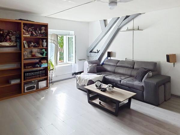 Immeuble
         10 pièces
        - 108 m² 222 000 € *