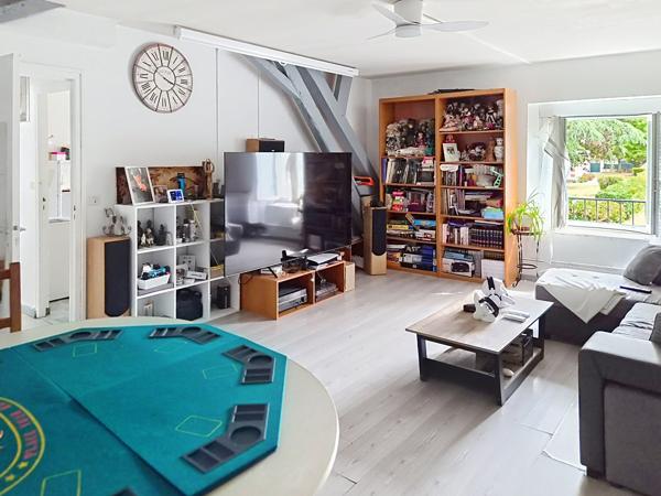 Immeuble
         10 pièces
        - 108 m² 222 000 € *