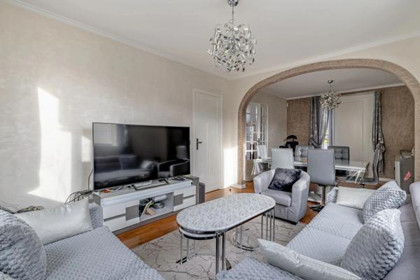 Maison spacieuse et lumineuse – Idéale pour grande famille, secteur Jacob - 6 pièces - 534 m2 de terrain - sous-sol total - Accès PMR