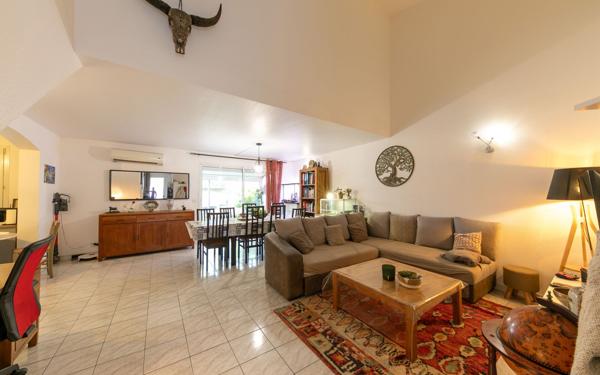 Maison à vendre    4 pièces • 103 m2 Saint-Estève