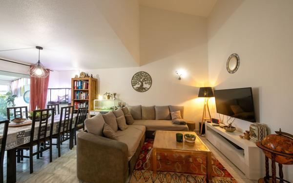 Maison à vendre    4 pièces • 103 m2 Saint-Estève