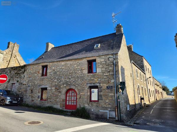 Maison de ville à vendre à Saint-Pol-de-Léon dans le Finistère (29250), ref : 29104-MAIS1085 Maison de ville à vendre à Saint-Pol-de-Léon dans le Finistère (29250), ref : 29104-MAIS1085 Maison de ville à vendre à Saint-Pol-de-Léon dans le Finistère (29250), ref : 29104-MAIS1085
