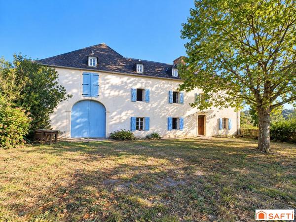 AUTHENTIQUE ENCLOS BÉARNAIS AVEC MAISON, APPARTEMENT INDÉPENDANT ET DÉPENDANCES