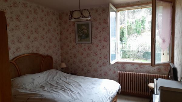 Die (26150) DIE / Maison familiale avec piscine couverte – Vue panoramique sur la montagne de Justin – 874 m² de jardin