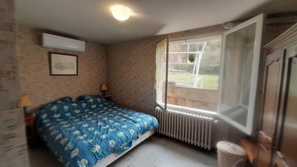 Die (26150) DIE / Maison familiale avec piscine couverte – Vue panoramique sur la montagne de Justin – 874 m² de jardin