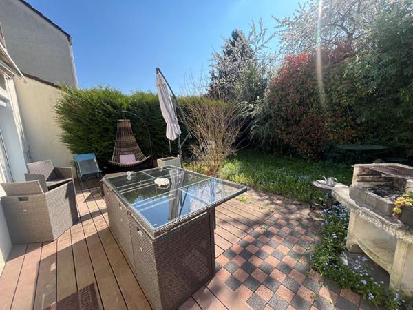 Maison Cergy 5 pièce(s) 104.06 m2 368 500 € ** - Référence 11037