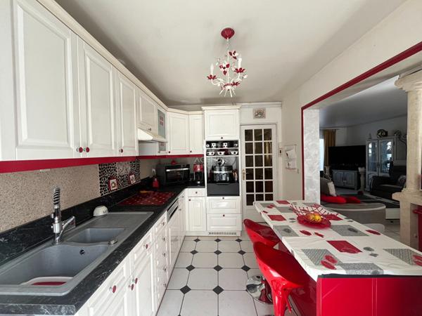 Maison Cergy 5 pièce(s) 104.06 m2 368 500 € ** - Référence 11037