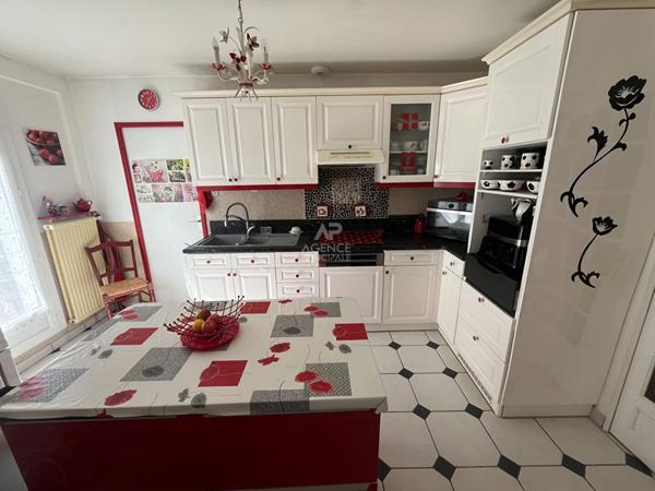 Maison Cergy 5 pièce(s) 104.06 m2 368 500 € ** - Référence 11037