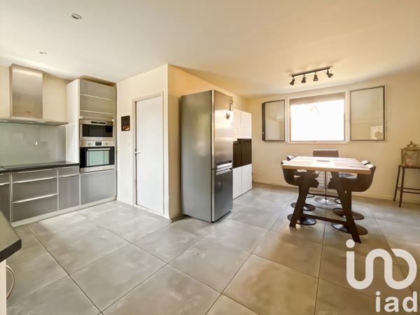 Maison à vendre 8 pièces 227 m² Yerres