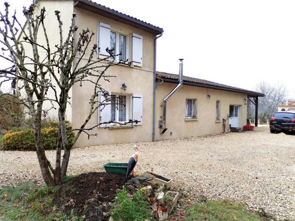 Maison Familiale Aux portes d'une petite ville Charentaise