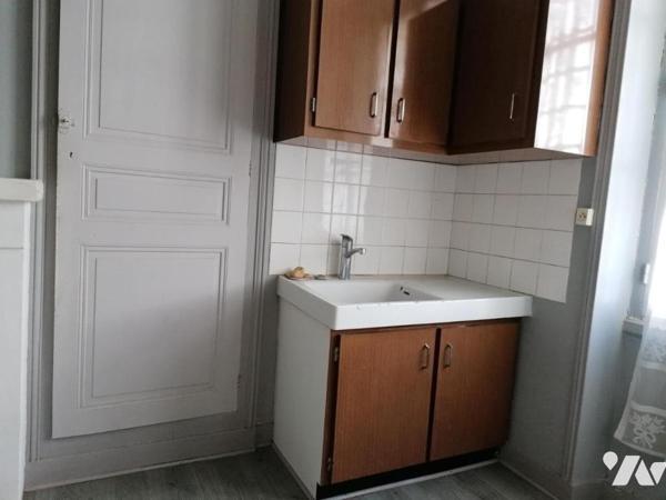 MAISON DE VILLE A RENOVER