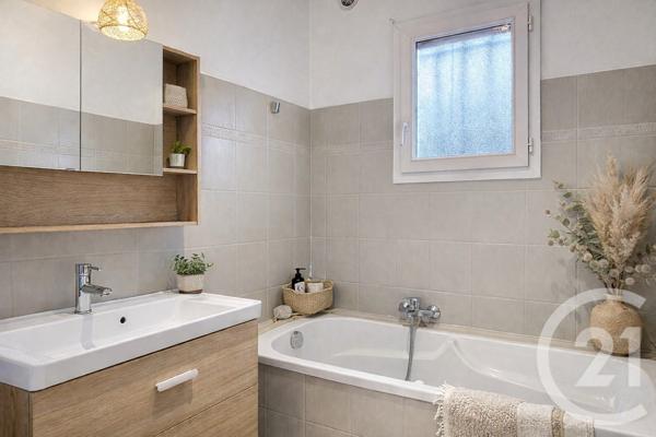 Maison à vendre  11 pièces - 275 m2 SOTTA - 201