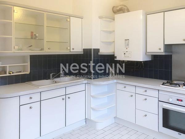 Appartement Blois / Secteur ville et administratif / 3 pièces / 2 chambres / parking et balcon.