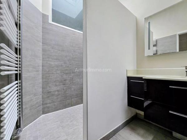 Vente                                                      Maison
                        
                     8 pièces                      190 m2                     à Nogent-sur-Marne