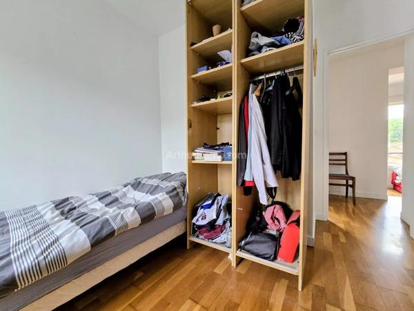 Vente                                                      Maison
                        
                     8 pièces                      190 m2                     à Nogent-sur-Marne