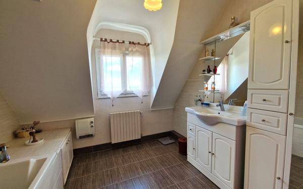 Maison à vendre    4 pièces • 97,67 m2 Plozévet