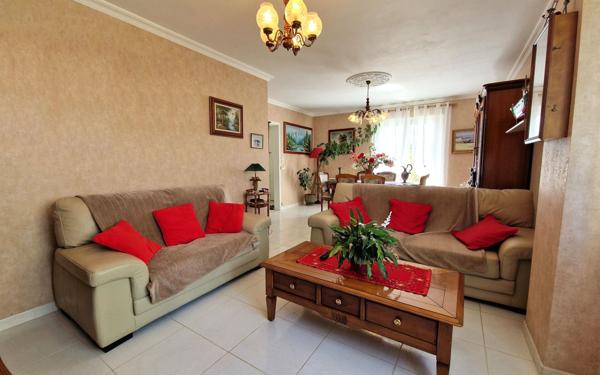 Maison à vendre    4 pièces • 97,67 m2 Plozévet