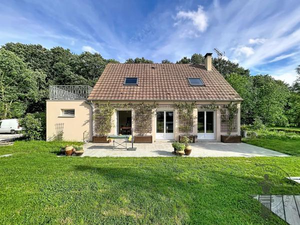 Vente                                                      Maison
                        
                     7 pièces                      136 m2                     à Dourdan