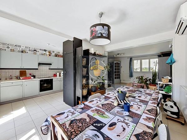 Vente                                                      Maison
                        
                     4 pièces                      88 m2                     à Yerres