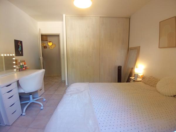 Maison
         5 pièces
        - 107 m² Exclusivité 325 000 € *