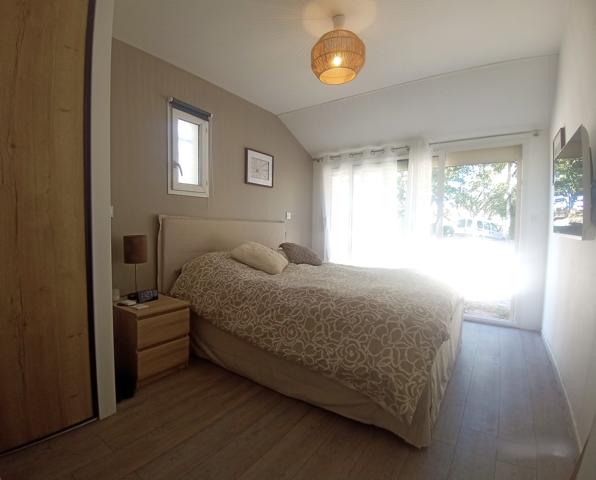 Maison
         5 pièces
        - 107 m² Exclusivité 325 000 € *
