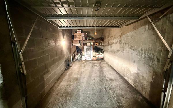 Stationnement à vendre    13 m2 Tarbes