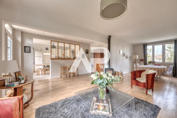 Maison Rueil Malmaison 10 pièce(s) 206 m² €1 195 000 ** - Référence 19769