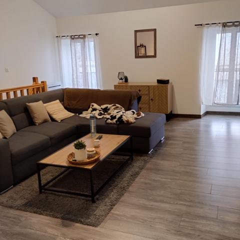 Maison de ville idéale, proche de toutes commodités